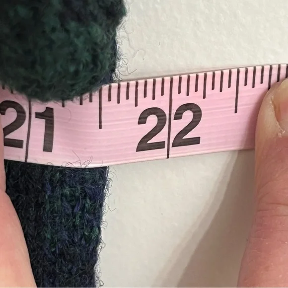 Tally-Ho Women's Size Medium Cardigan Wool Sweater Gold Buttons Plaid Green Blue - Picture 5 of 8